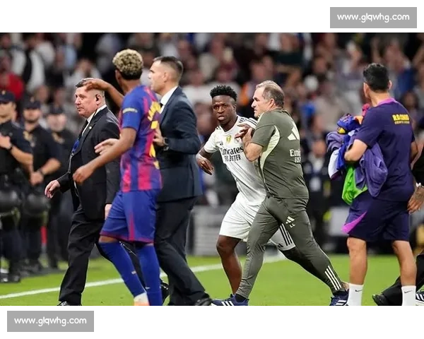 国家德比 2-1！14 亿皇马三球被吹逆转 神锋 10 轮 11 球封神